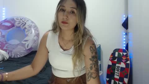 Snapshot of gabb_rioss chatting on March 8, 2026, 11:52 pm Gabriela online show from March 8, 2026, 11:52 pm
