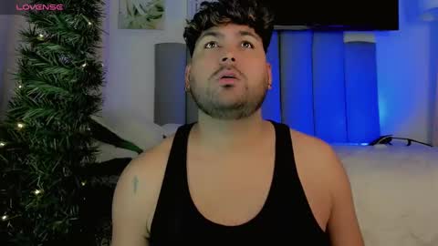 Snapshot of gabbo__ chatting on December 19, 2024, 2:56 am GABO online show from December 19, 2024, 2:56 am