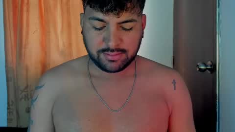 Snapshot of gabbo__ chatting on February 16, 2025, 5:04 pm GABO online show from February 16, 2025, 5:04 pm