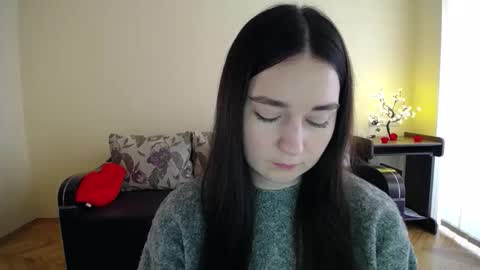 Jaklin online show from February 2, 2026, 10:03 am