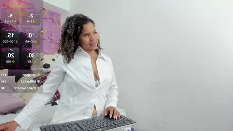 Snapshot of gabby_foox chatting on May 16, 2026, 1:02 am Gaby Fox online show from May 16, 2026, 1:02 am