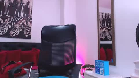 Snapshot of gabbyhills_ chatting on January 27, 2025, 9:22 pm  Gabby  online show from January 27, 2025, 9:22 pm