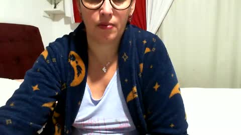 gaby  layla online show from July 9, 2026, 9:52 pm