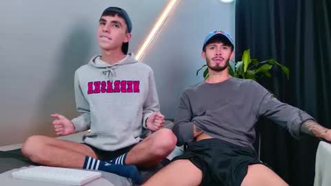 gabriel_and_geronimo online show from November 29, 2025, 9:29 pm