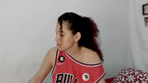 Snapshot of gabriela_duarte chatting on February 3, 2025, 5:18 am Gabi online show from February 3, 2025, 5:18 am