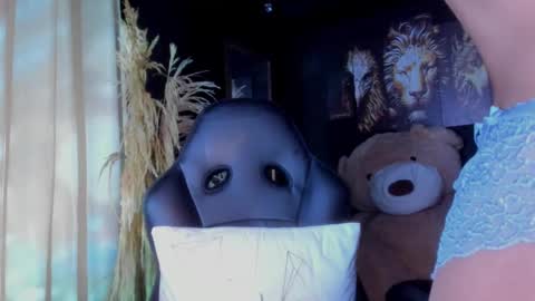 Snapshot of gabriela_montess chatting on February 17, 2025, 6:09 am Gabriela Montes online show from February 17, 2025, 6:09 am