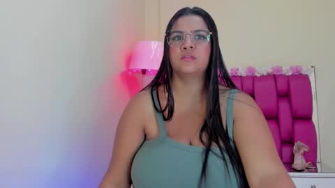 Snapshot of gabrielaa_01 chatting on December 7, 2024, 4:25 pm Gaby Im on vacation see you on November 25 online show from December 7, 2024, 4:25 pm