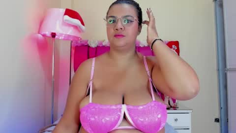 Snapshot of gabrielaa_01 chatting on December 30, 2024, 2:51 pm Gaby Im on vacation see you on November 25 online show from December 30, 2024, 2:51 pm