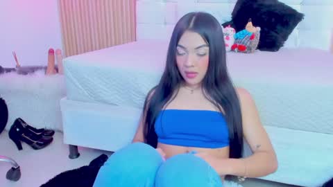 Gabriela Evans MS online show from January 29, 2025, 9:28 pm