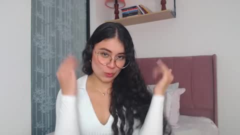 GabrielaRossa online show from February 20, 2025, 4:46 pm