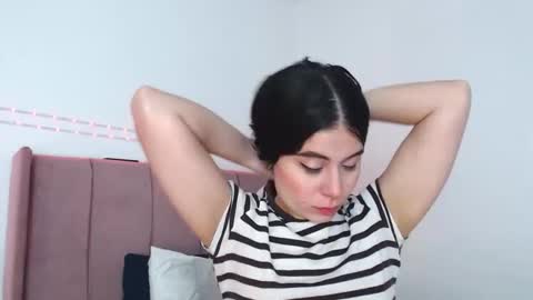 GabrielaRossa online show from February 5, 2026, 1:27 pm