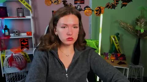 gabriella_daylight online show from October 22, 2025, 6:02 am