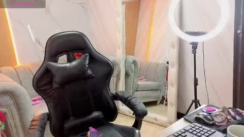 Gabriella online show from April 14, 2026, 4:24 pm