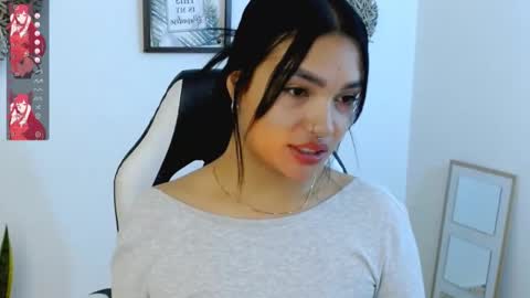 Snapshot of gaby_saikozz chatting on September 19, 2025, 7:36 pm My name is Gabriela.. nice to meet you thumbs up please its very important to me online show from September 19, 2025, 7:36 pm