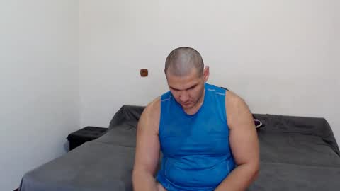 Snapshot of gabyfeatbogdy chatting on December 19, 2024, 8:23 am gabyfeatbogdy online show from December 19, 2024, 8:23 am