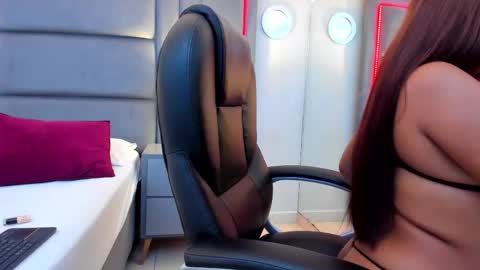 gabymoreau online show from February 28, 2026, 1:01 pm