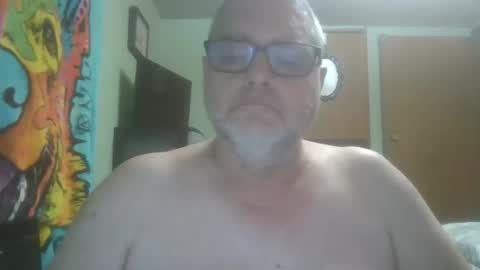 gadude45 online show from May 19, 2026, 1:56 am