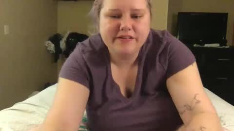 Eryn online show from December 16, 2024, 2:36 am