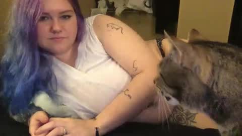 Eryn online show from February 10, 2025, 7:26 am