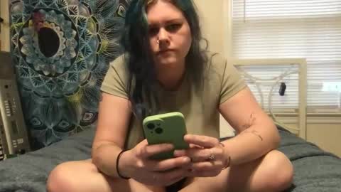 Eryn online show from December 18, 2025, 4:35 pm