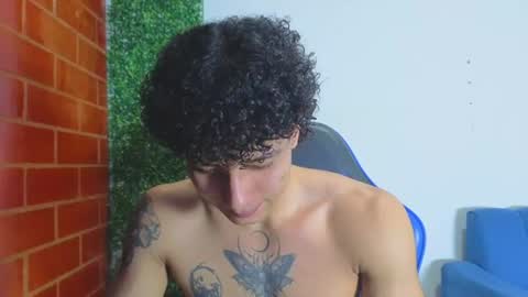 Snapshot of gael_david chatting on July 16, 2026, 4:18 am Gael online show from July 16, 2026, 4:18 am