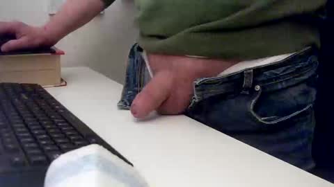 gagjno online show from March 29, 2026, 7:47 pm