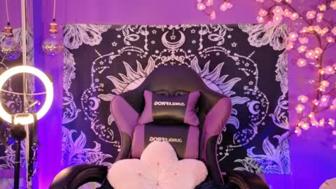 Gaia online show from April 10, 2026, 1:05 pm