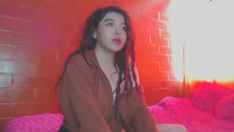 Kate 3 online show from December 29, 2024, 7:32 pm