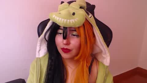 Kate 3 online show from September 16, 2025, 7:48 pm