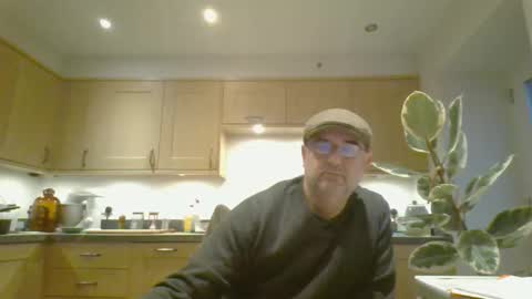 Snapshot of galacx chatting on November 18, 2025, 4:11 pm galacx online show from November 18, 2025, 4:11 pm