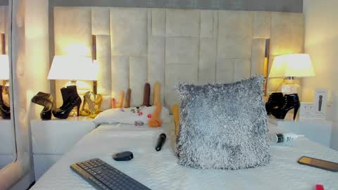 Snapshot of galehodgee chatting on February 18, 2025, 4:58 am Gale online show from February 18, 2025, 4:58 am