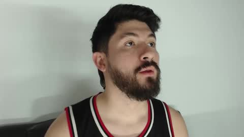 Snapshot of galit_g chatting on November 25, 2025, 12:54 am Gari online show from November 25, 2025, 12:54 am