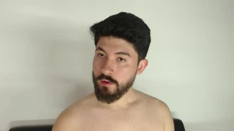 Snapshot of galit_g chatting on November 30, 2025, 5:00 am Gari online show from November 30, 2025, 5:00 am