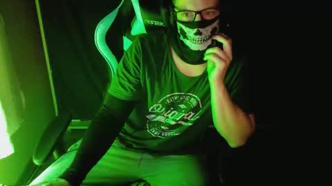 gamer990 online show from November 21, 2025, 11:25 pm