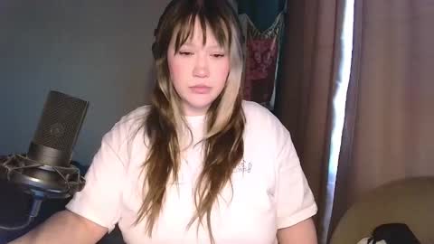 Snapshot of gamergirl01 chatting on September 25, 2025, 9:13 am Alex brb in 2 hours online show from September 25, 2025, 9:13 am