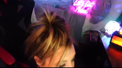 Snapshot of garagesex22 chatting on December 21, 2024, 10:17 am Jenna  - be back MONDAY night.  online show from December 21, 2024, 10:17 am