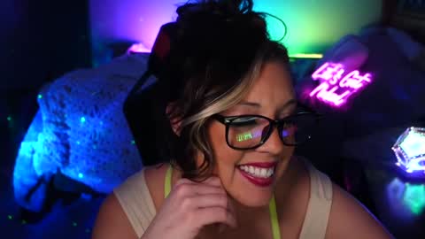 Snapshot of garagesex22 chatting on January 14, 2025, 5:19 am Jenna  - be back MONDAY night.  online show from January 14, 2025, 5:19 am