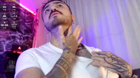 Chris  Dont forget to gift me thumb up Its very important to me and makes me happy AF  online show from October 29, 2025, 6:59 am