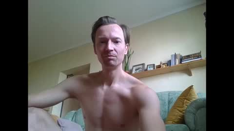 Snapshot of garfield42 chatting on October 2, 2025, 8:10 am Garfield online show from October 2, 2025, 8:10 am