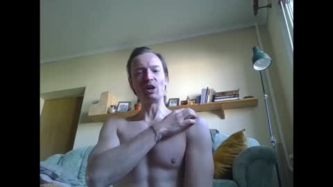 Snapshot of garfield42 chatting on December 4, 2025, 8:56 am Garfield online show from December 4, 2025, 8:56 am