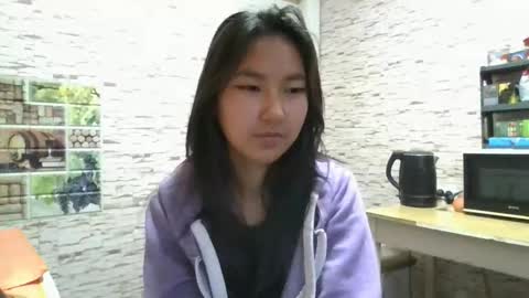 Snapshot of garybusta chatting on November 12, 2025, 11:43 am Amelia online show from November 12, 2025, 11:43 am