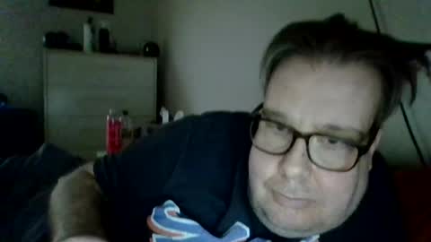 Snapshot of garyg930 chatting on July 24, 2026, 12:08 am Gary online show from July 24, 2026, 12:08 am
