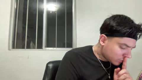 garypinepineapple online show from April 23, 2026, 7:09 am