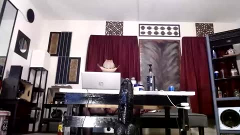 gatewaylaptop2019 online show from November 23, 2025, 6:02 am