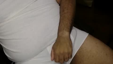 Snapshot of gato27cam chatting on April 19, 2026, 12:43 am Marco online show from April 19, 2026, 12:43 am