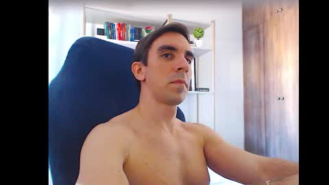 gatosarado23 online show from September 30, 2025, 5:51 pm