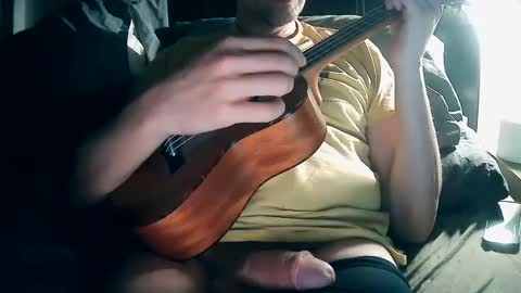 Snapshot of gdebord chatting on December 24, 2024, 8:05 pm Gdebord online show from December 24, 2024, 8:05 pm