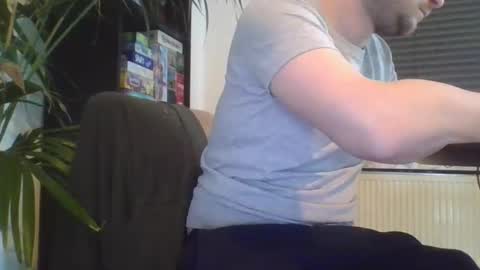 geiljongetje1991 online show from May 5, 2026, 8:11 am
