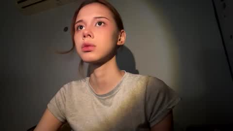 ChaRisa online show from May 1, 2026, 7:07 pm
