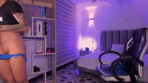 Gemma online show from December 23, 2025, 5:49 am